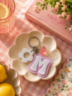 Porte clés lettre Rose & Pêche